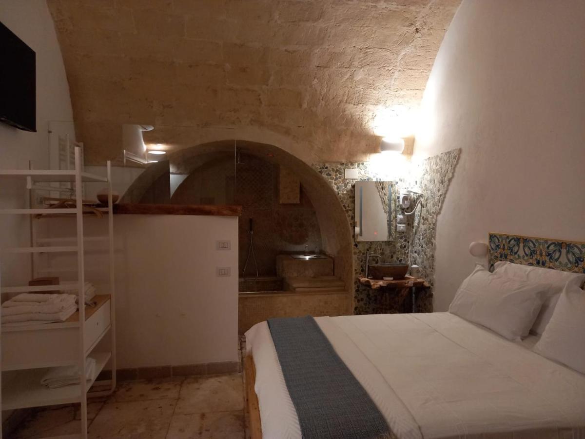 Bed and Breakfast Dioniso Bed & Wellness Таранто Экстерьер фото