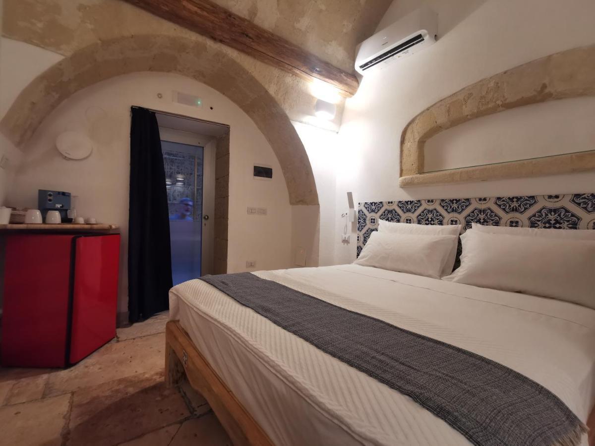Bed and Breakfast Dioniso Bed & Wellness Таранто Экстерьер фото